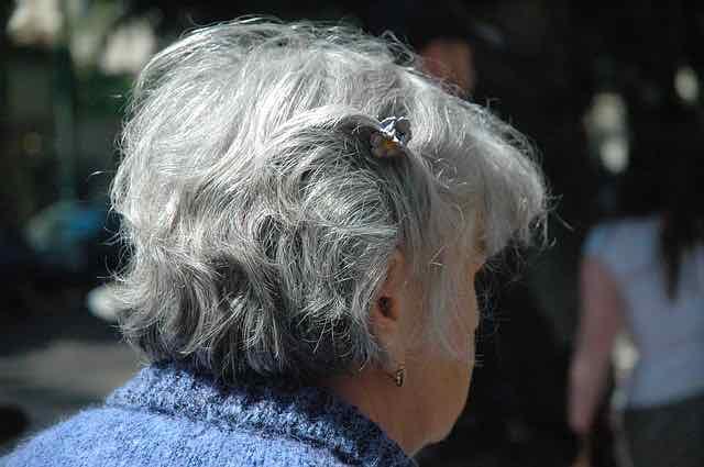 Doença de Alzheimer: testes genéticos em pessoas com fator de risco podem ajudar?