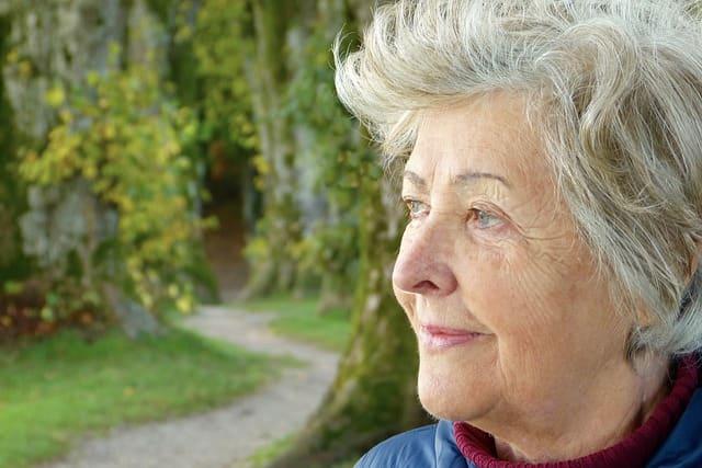 Nova recomendação orienta triagem cognitiva anual a partir de 65 anos