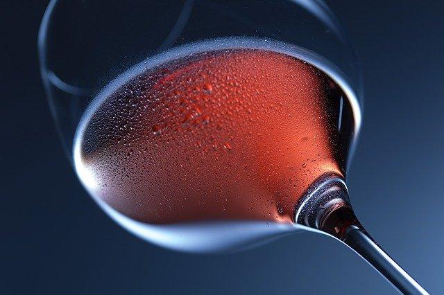 Cirurgia bariátrica e uso de bebidas alcoólicas
