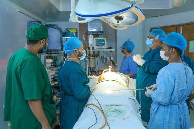 Técnicas de colostomia não altera frequência de hérnia paraestomal