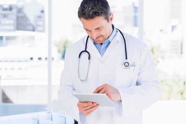 APP 2021: fibrossarcoma de reto com apresentação de constipação intestinal — relato de caso 