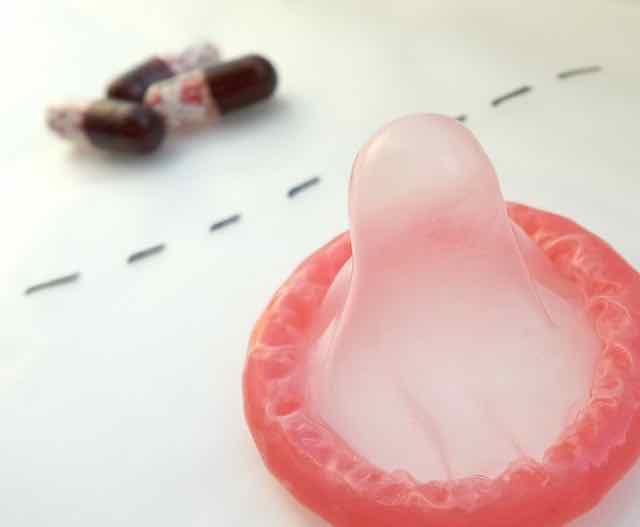 camisinha e comprimido