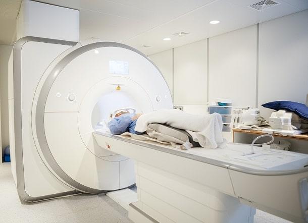 Ressonância diminui a incidência de tumor em pacientes com mamas densas?