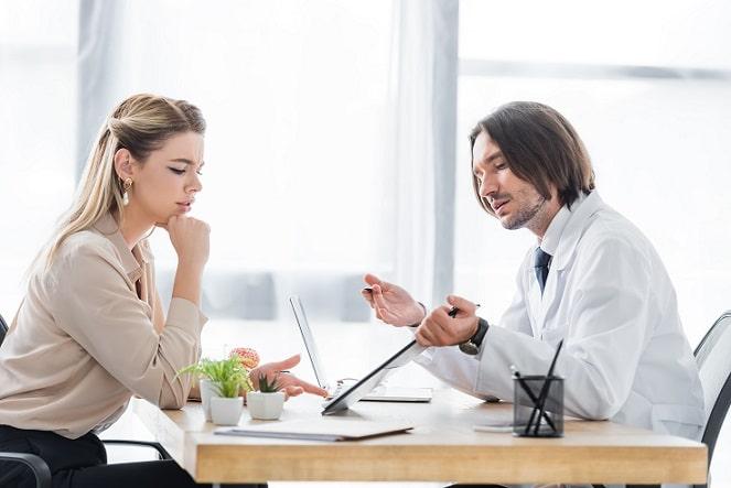 Uso racional de medicações para tratamento de doenças reumatológicas durante a Covid-19