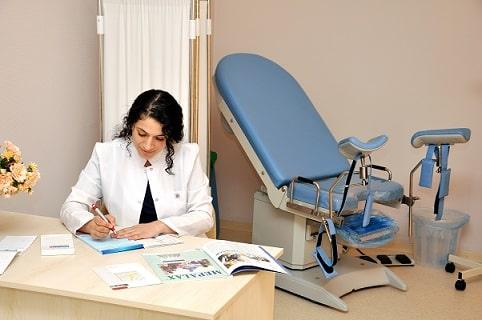 Atrofia vaginal: a idade de início de tratamento tem relação com a melhor resposta?exiga-uretral.