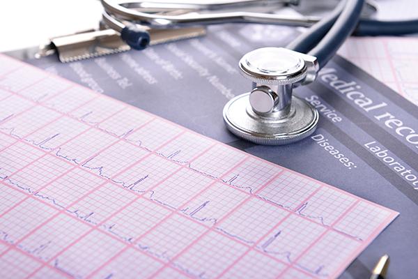 Uma análise sobre as controvérsias com relação estudo de acompanhamento de cinco anos do EXCEL.