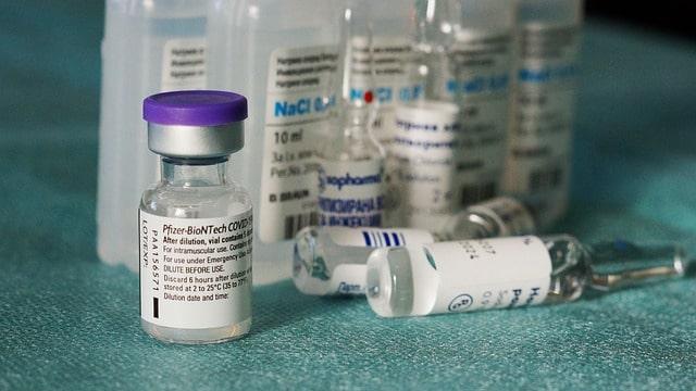 Covid-19: FDA autoriza uso emergencial da vacina Pfizer em adolescentes de 12 a 15 anos