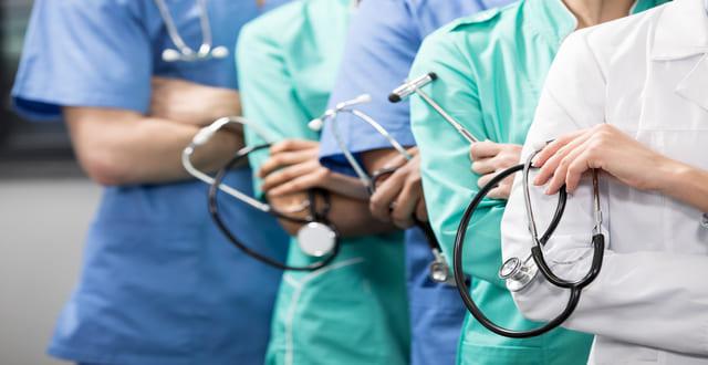 Covid-19: Hospitais têm dificuldade de encontrar mão de obra qualificada para atender UTIs