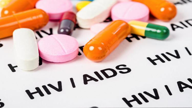 medicamentos antirretrovirais para HIV, incluindo o fostensavir