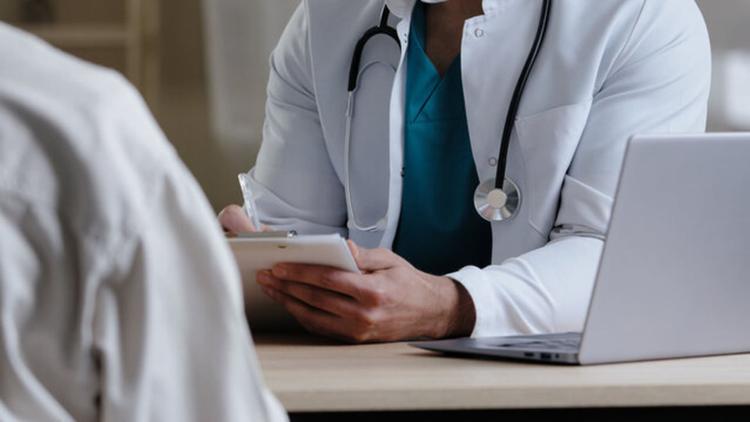 Manifestaçōes ortopédicas da síndrome tricorrinofalangiana