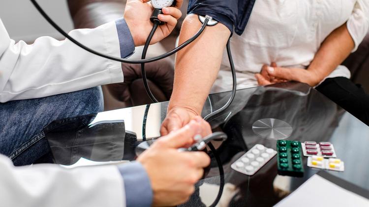 Qual a relação entre índice triglicerídeo-glicose e incidência de hipertensão