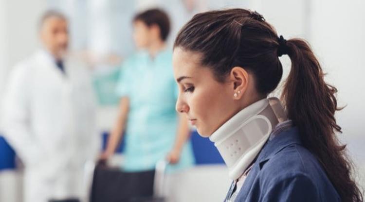 O uso de colar cervical após cirurgias de coluna é ou não aconselhável?