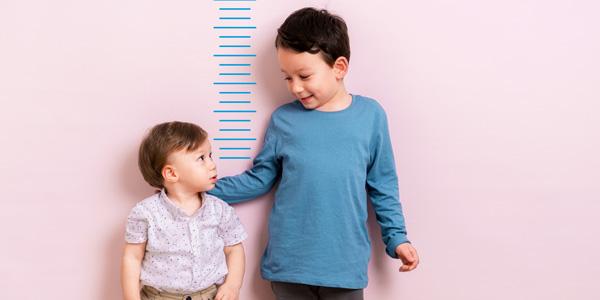 Quais exames devem ser solicitados na investigação de uma baixa estatura não familiar?