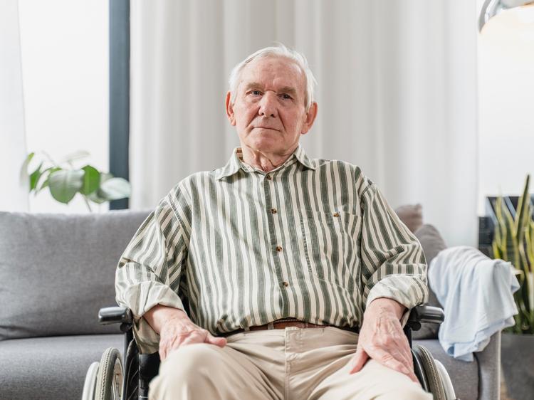 Idosos frágeis com DM2 e insuficiência cardíaca: prescrever ou não gliflozinas?