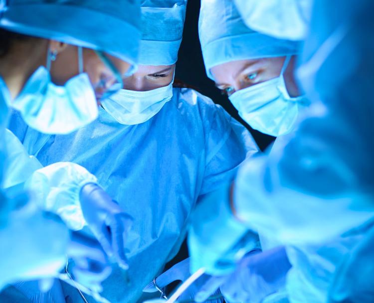 O que mudou na nova diretriz de perioperatório em relação à classificação do risco cirúrgico do paciente?