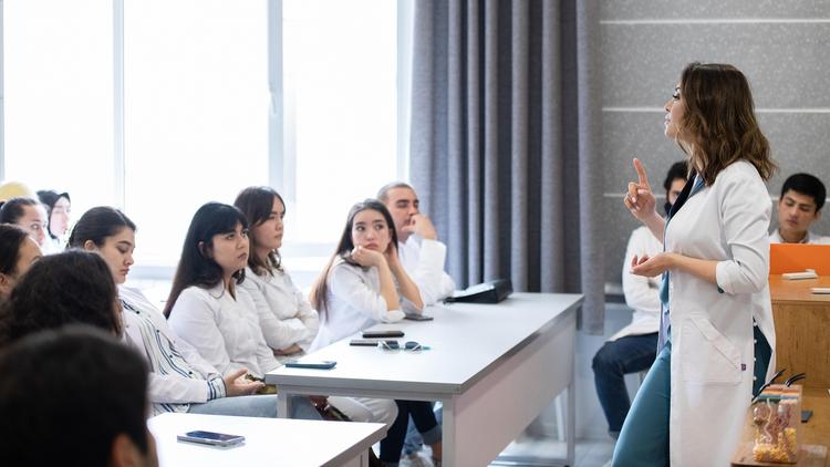 Maioria dos médicos apoia criação de exame obrigatório para atuar na profissão