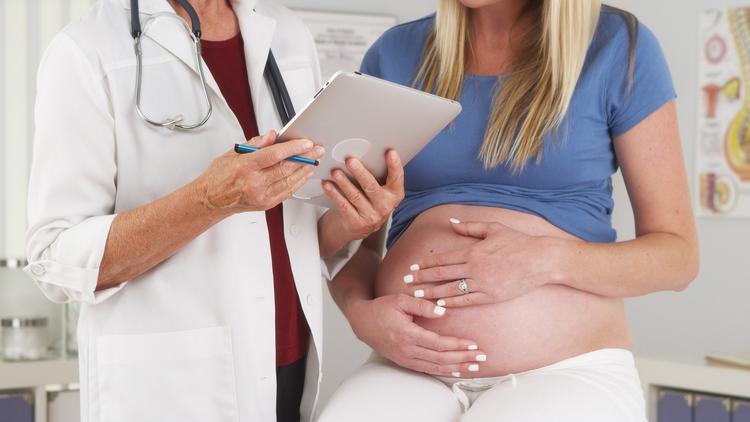 OMS alerta: gravidez e parto ainda matam 300 mil mulheres por ano no mundo