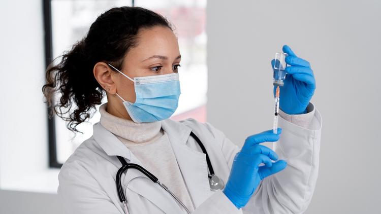 Lenacapavir e a discussão sobre vacina contra o HIV