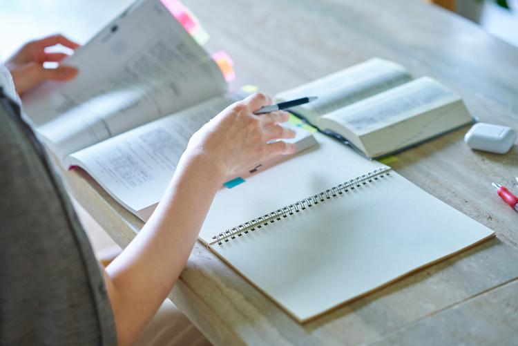 Como estudar para as provas de medicina respondendo questões?