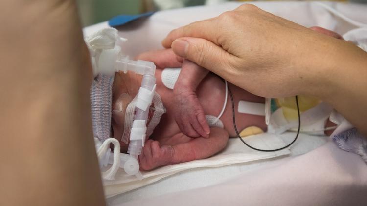 Fatores de risco para Hemorragia Intraventricular em prematuros