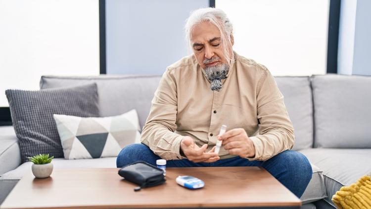 Prevalência e fatores de risco de depressão em pacientes com diabetes mellitus