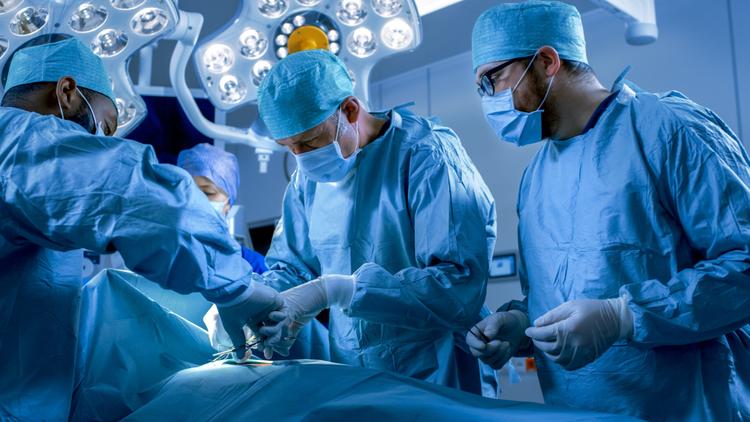 Trabalho em equipe na cirurgia: entenda o papel da comunicação eficaz