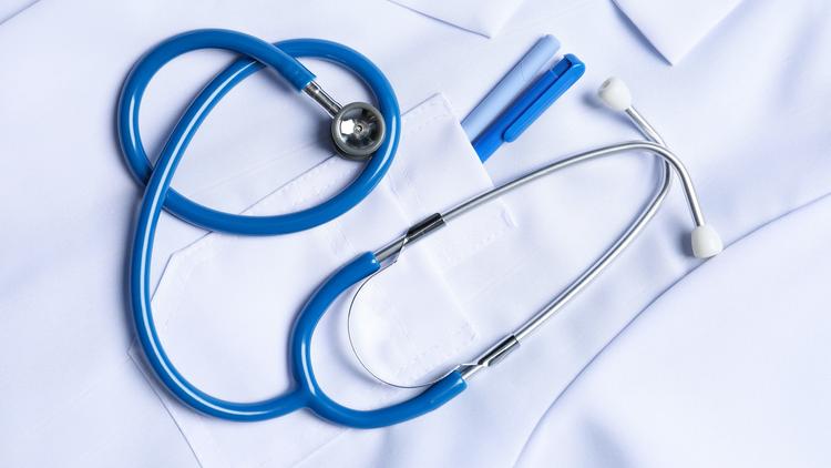 Justiça mantém exigência do CFM para direção de serviços médicos especializados