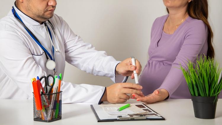 IMC pré-gestacional, ganho de peso e risco de diabetes gestacional