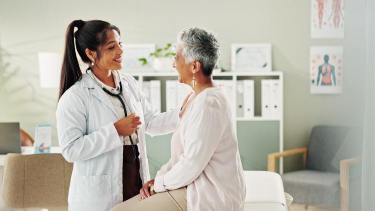 Laser vaginal de CO₂ vs promestrieno na síndrome geniturinária da menopausa