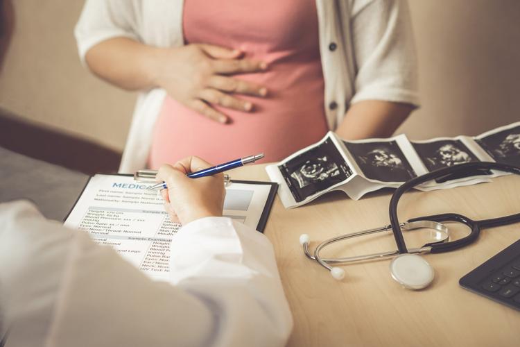 Câncer de mama e gestação: o risco oculto no período pós-parto